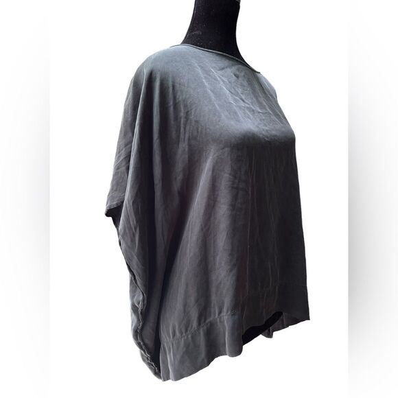 Diane Von Furstenberg Silk Cape Top Oversized Size Small Lightweight Shirt - Picture 1 of 6